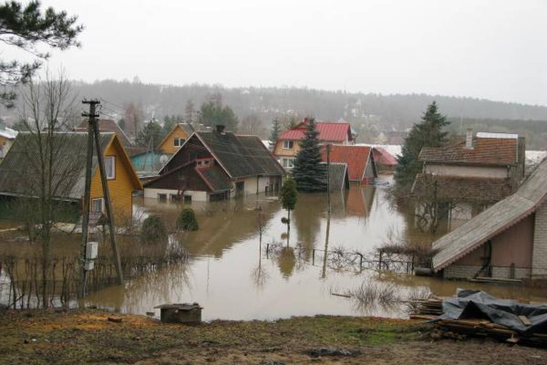 Potvynis Kaune ir rajone: gyventojai nespėjo išgelbėti net paso (papildyta)