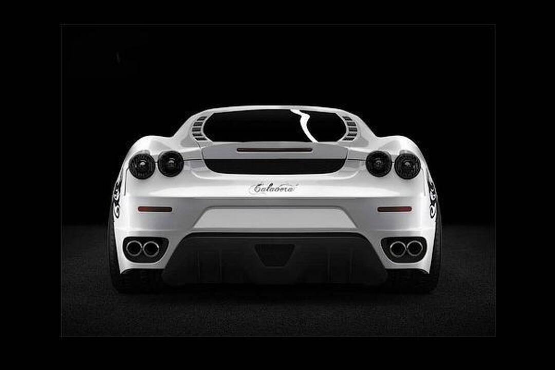 „Ferrari F430“ papuošė kaukolėmis