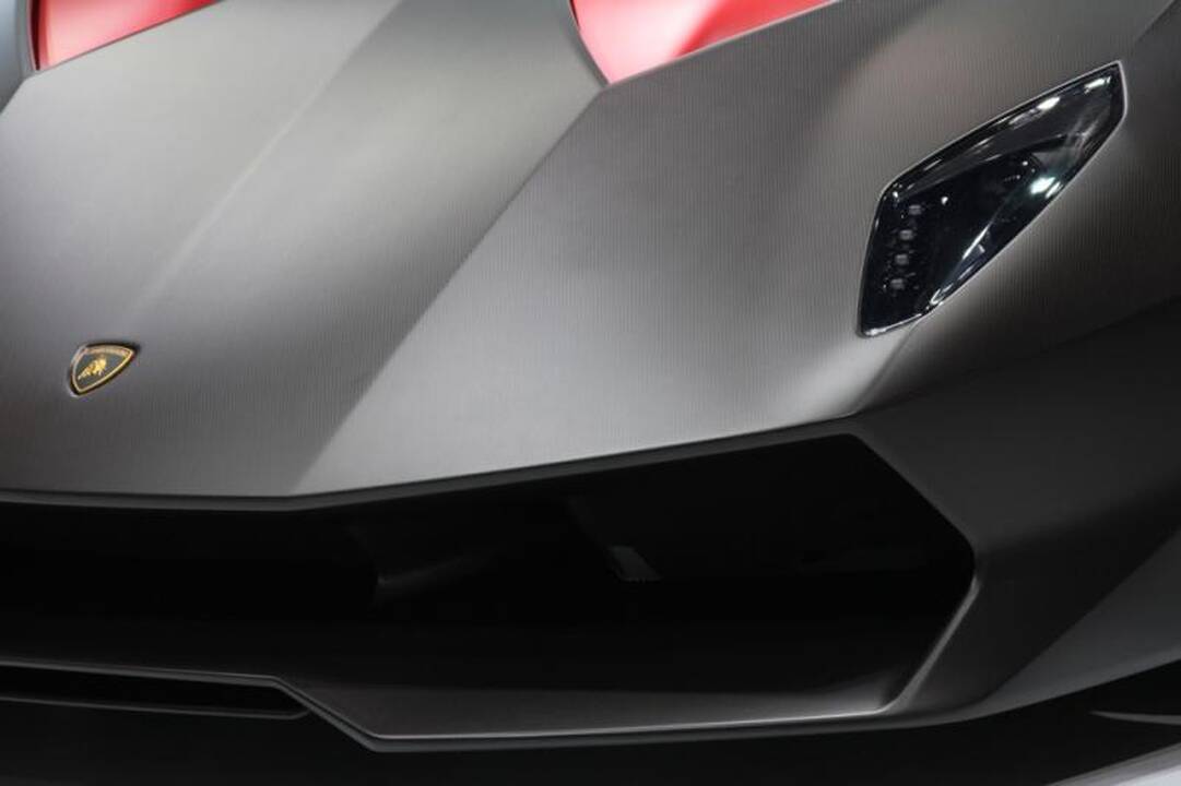 Frankfurto automobilių paroda: „Lambo Sesto Elemento“ pasieks prekybą