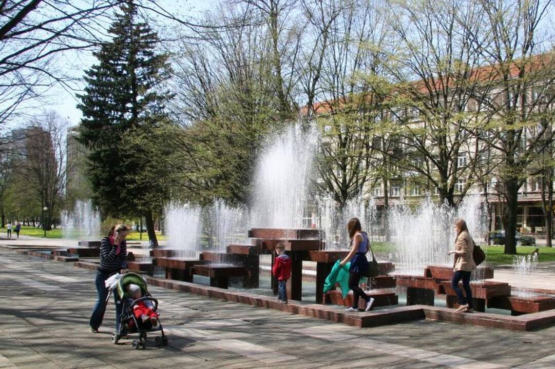 Jau penkioliktą sezoną uostamiestį gaivins fontanas