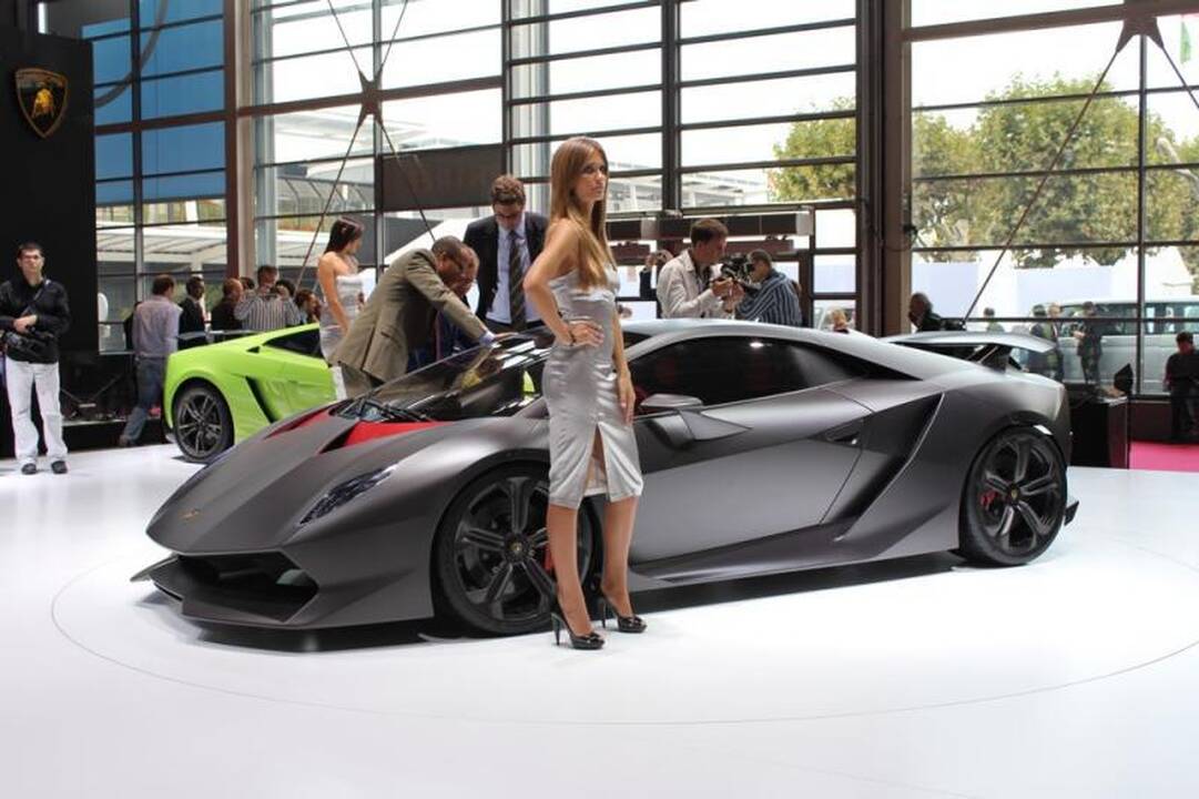 Frankfurto automobilių paroda: „Lambo Sesto Elemento“ pasieks prekybą