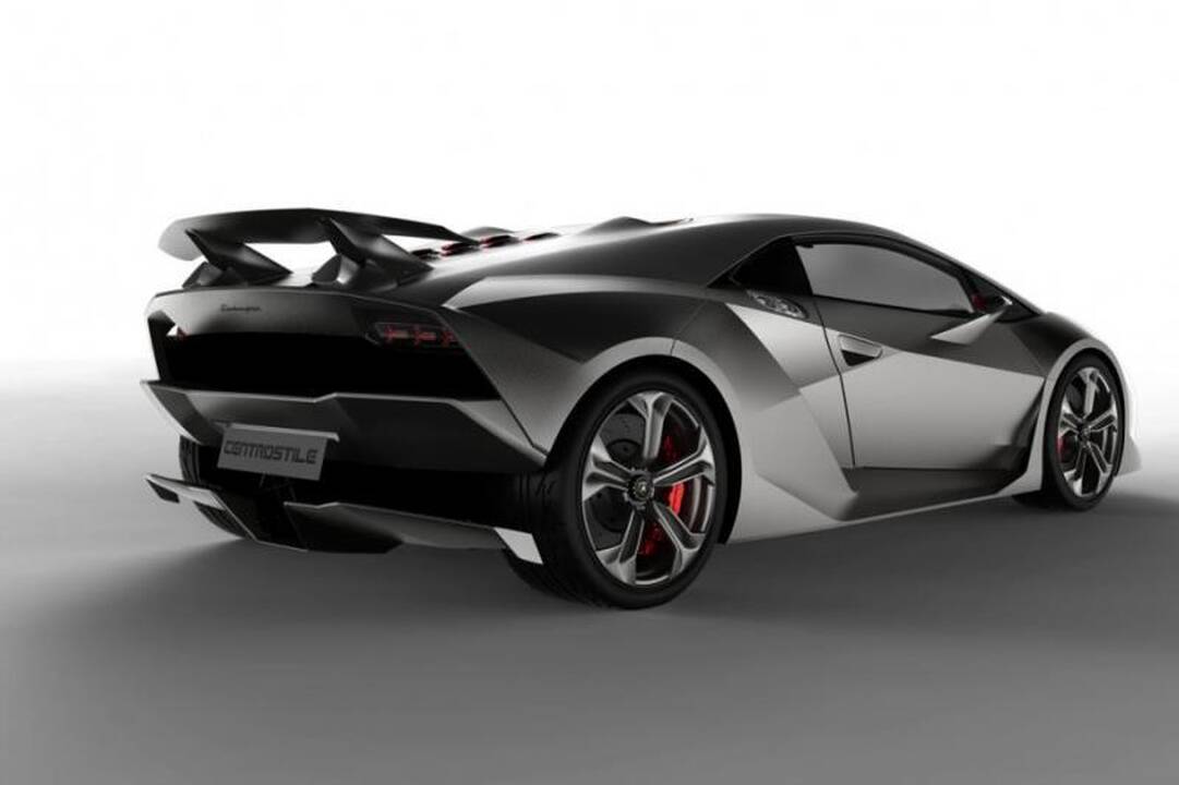 Frankfurto automobilių paroda: „Lambo Sesto Elemento“ pasieks prekybą