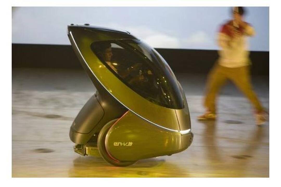 Pristatyti ateities automobilių prototipai