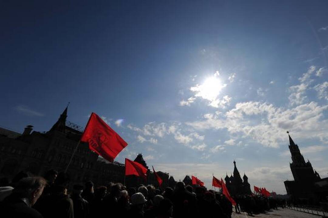 Maskvoje apie 3 tūkst. komunistų atėjo prie V.Lenino mauzoliejaus