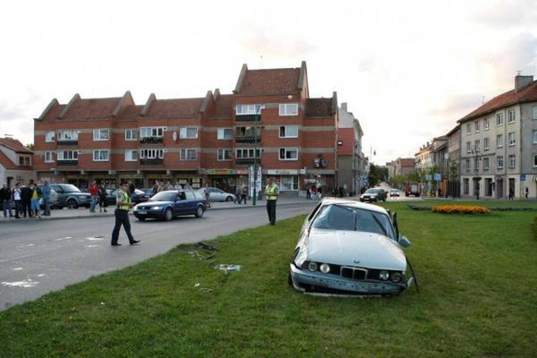 Klaipėdos centre vertėsi BMW