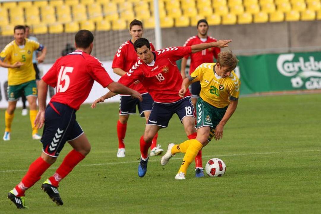 Lietuvos futbolininkai sutriuškino armėnus