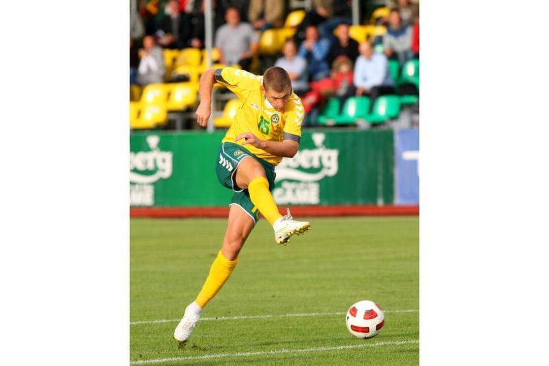 Lietuvos futbolininkai sutriuškino armėnus