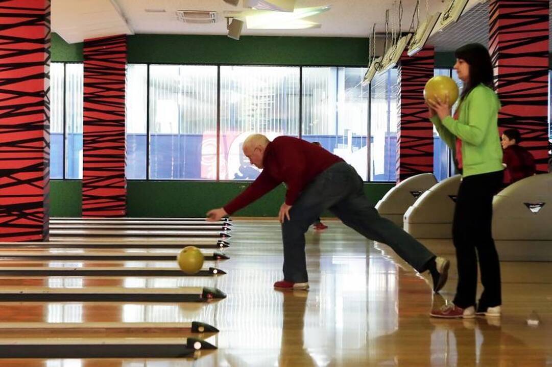 Boulingą „Honolulu“ šeimų turnyre geriausiai žaidė Vaitkų šeima