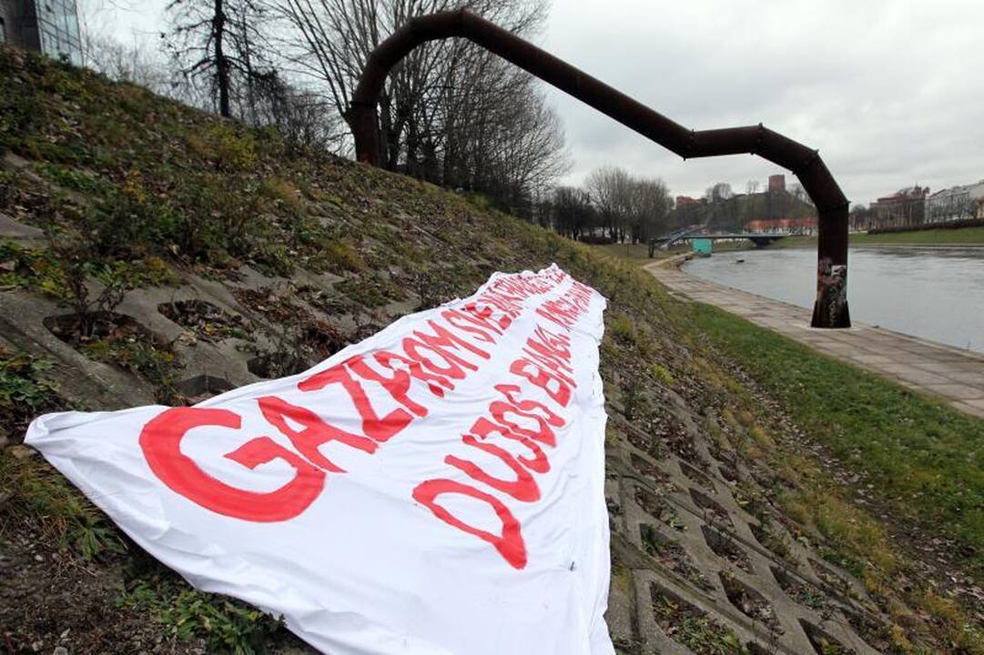 Neries krantinėje - linkėjimai prasidėjus šildymo sezonui