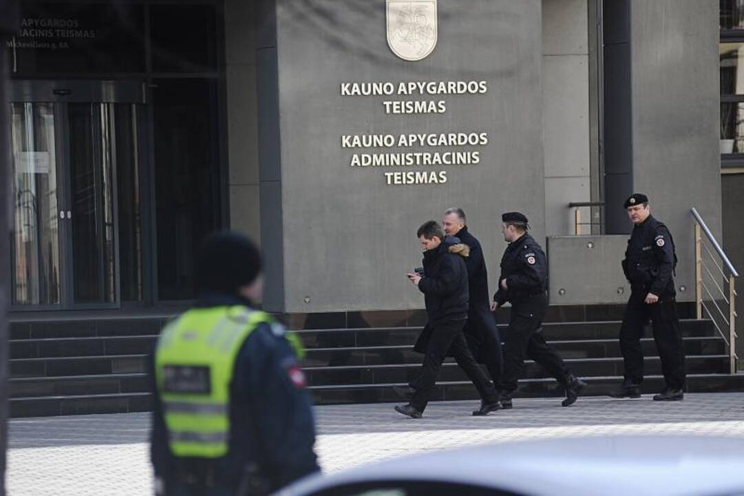 Pranešimas apie sprogmenį išvaikė Kauno apygardos teismą