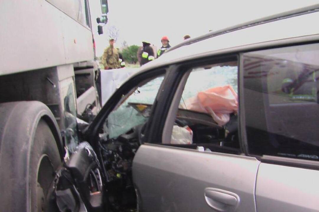 85-erių Albos kunigaikštienė ištekėjo už 25 metais jaunesnio vyro