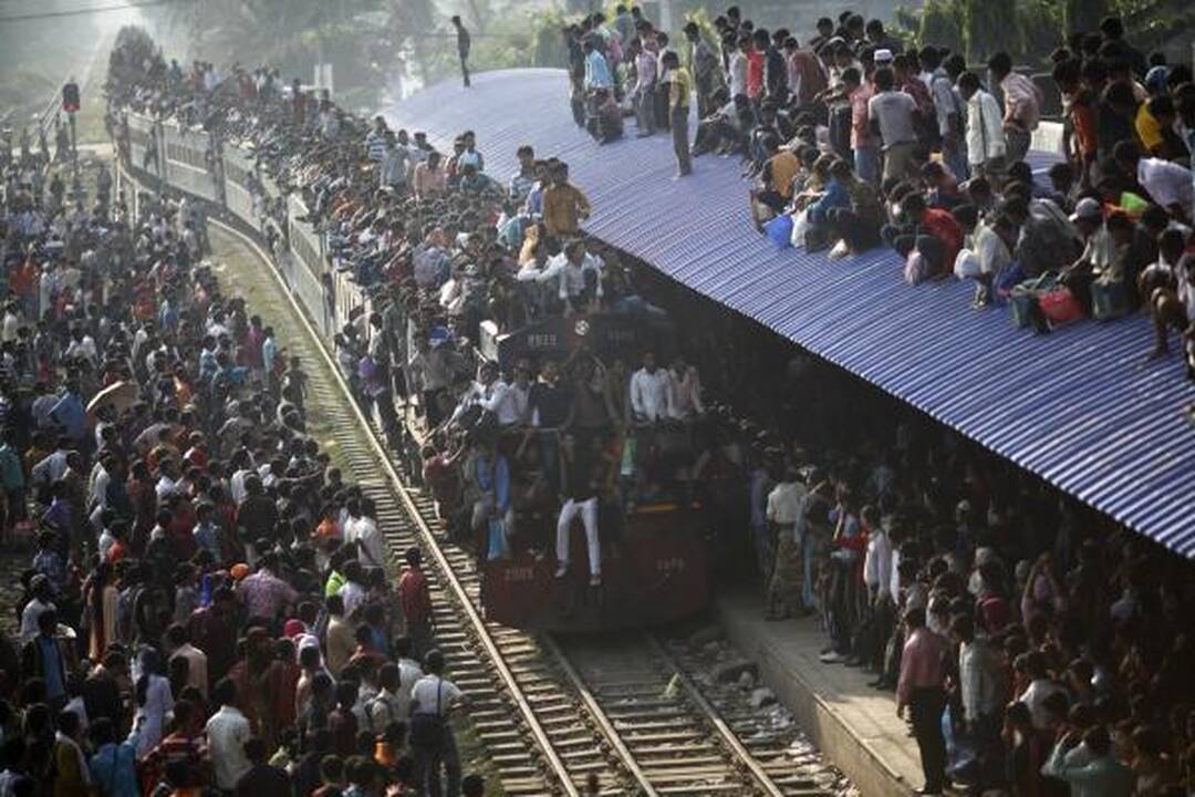 "World Press Photo" konkursą laimėjo nuo vyro smurto nukentėjusią afganę vaizduojanti nuotrauka