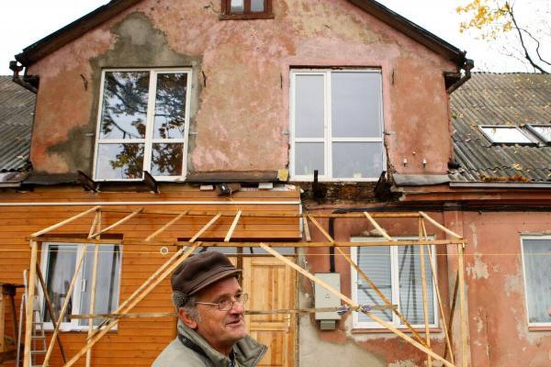 Šalia nuošliaužos Savanorių prospekte tvyro ramybė