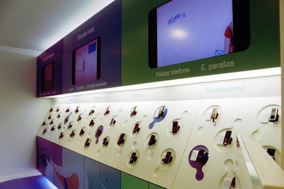 Vilniaus centre – novatoriškas „Omnitel” salonas
