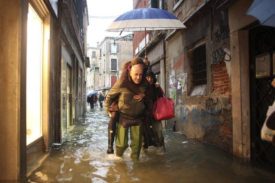 Veneciją skandina šeštas pagal dydį potvynis per 100 metų