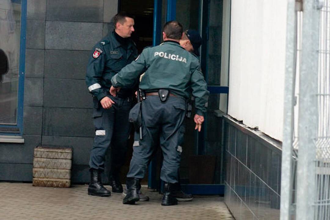 Sostinės mokykloje mokytojas įtariamas išprievartavęs mokinį