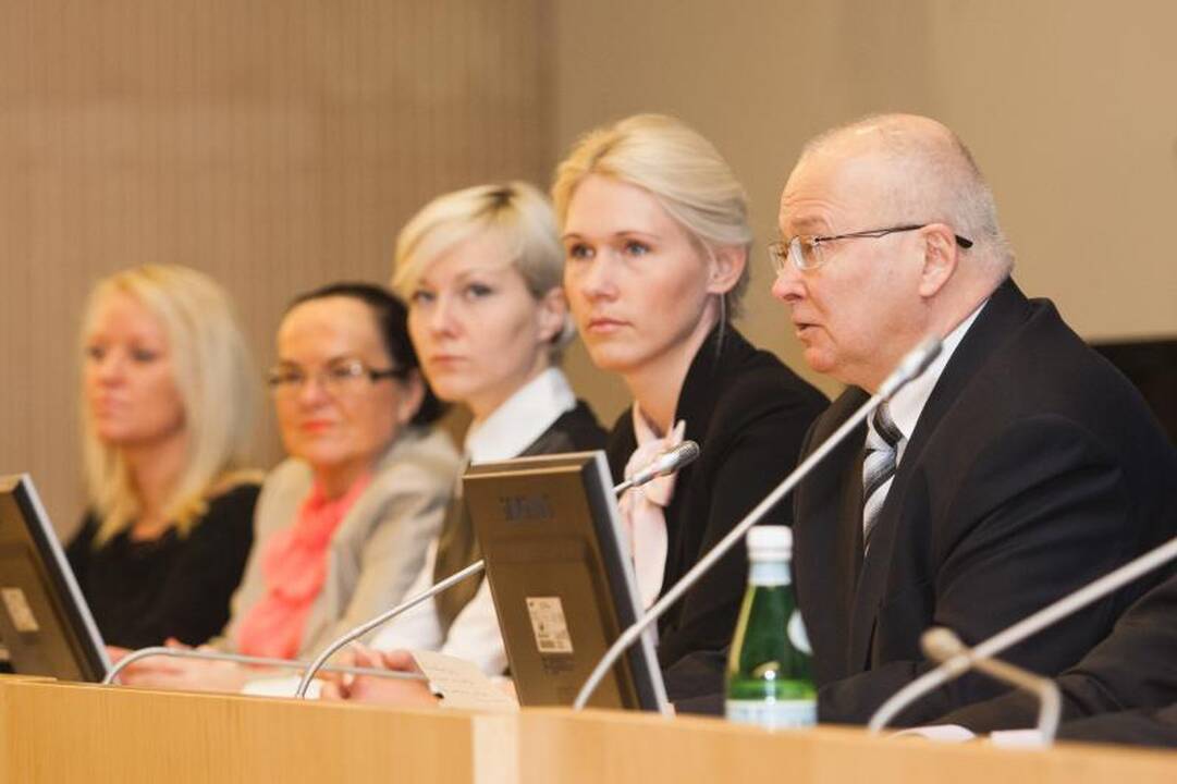 V. Uspaskichas neatsiėmė Seimo nario pažymėjimo