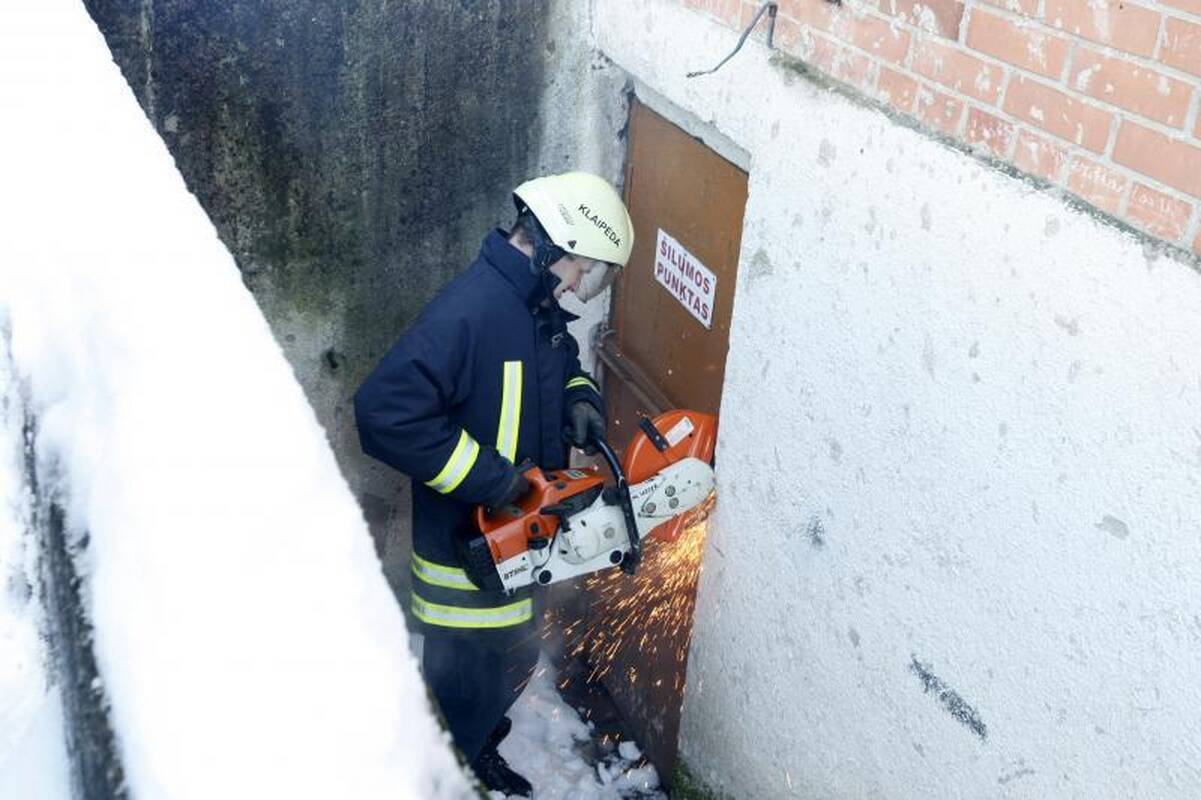 Klaipėdoje, Minijos gatvės name įvyko sprogimas (papildyta 12:45 val.)