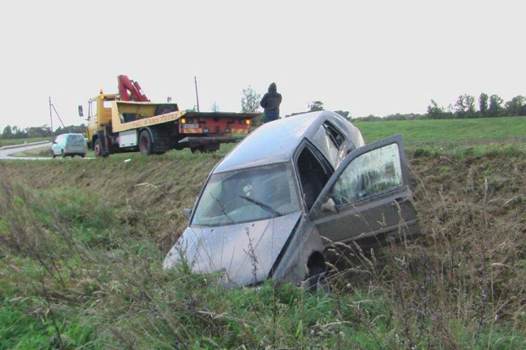 Girtų brolių pasivažinėjimas: eidamas iš laukų žuvo ūkininkas