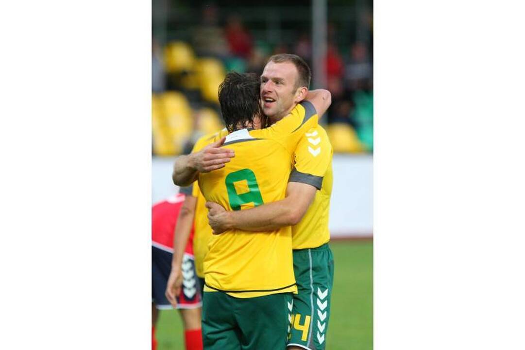 Lietuvos futbolininkai sutriuškino armėnus