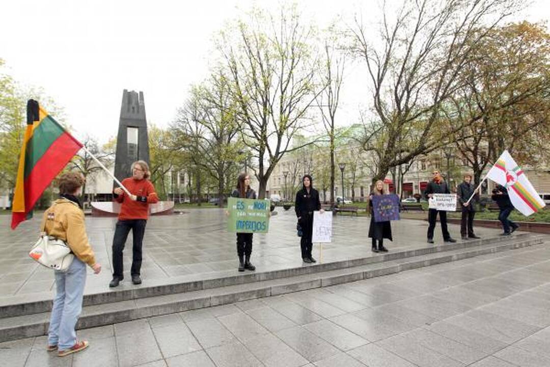 Įstojimo į ES dieną sostinėje eisena minėjo tik jaunieji liberalai