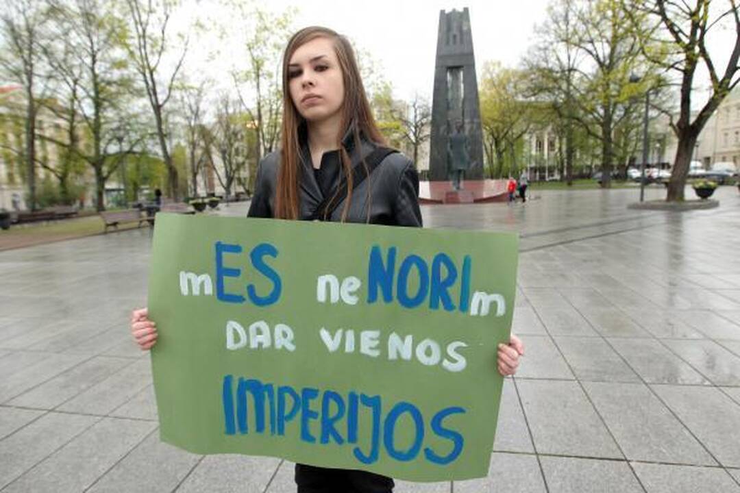 Įstojimo į ES dieną sostinėje eisena minėjo tik jaunieji liberalai