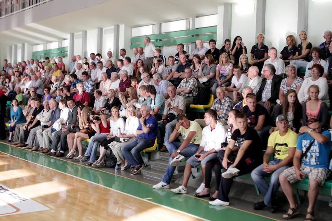 Krepšinio aikštelėje Klaipėdoje – Arvydas Sabonis 