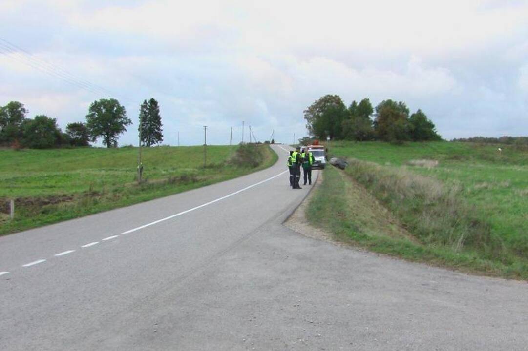Girtų brolių pasivažinėjimas: eidamas iš laukų žuvo ūkininkas