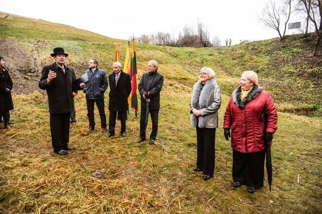 Į Vilnių sugrįžo Vienos pokylis