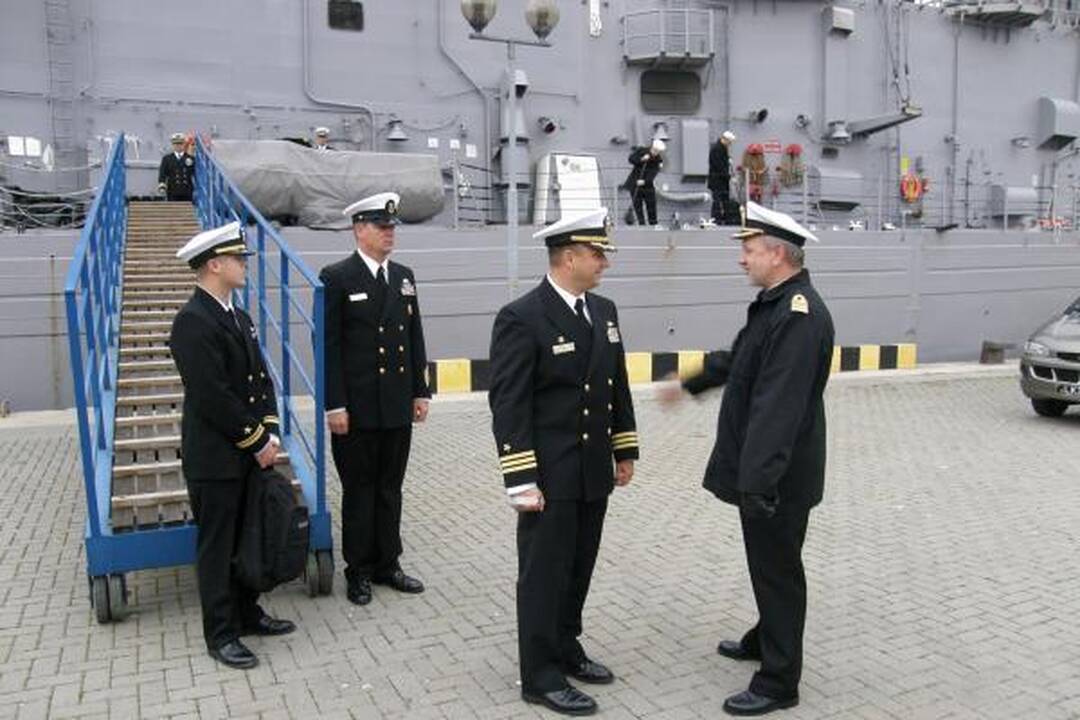 Klaipėdoje prisišvartavo JAV kariškių laivas „USS John L.Hall“