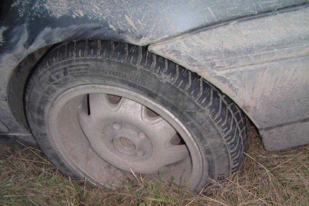 Girtų brolių pasivažinėjimas: eidamas iš laukų žuvo ūkininkas