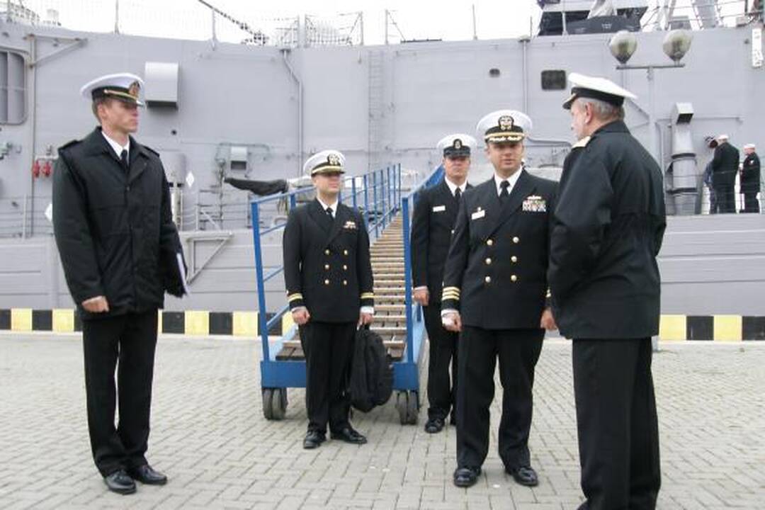 Klaipėdoje prisišvartavo JAV kariškių laivas „USS John L.Hall“
