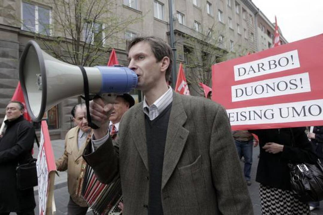Gegužės 1-ąją minėjo frontininkai, prorusiškas jaunimas ir profsąjungos (papildyta)