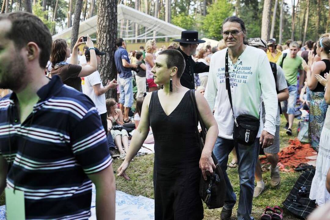 Karštis sutrikdė bardų festivalį Kulautuvoje