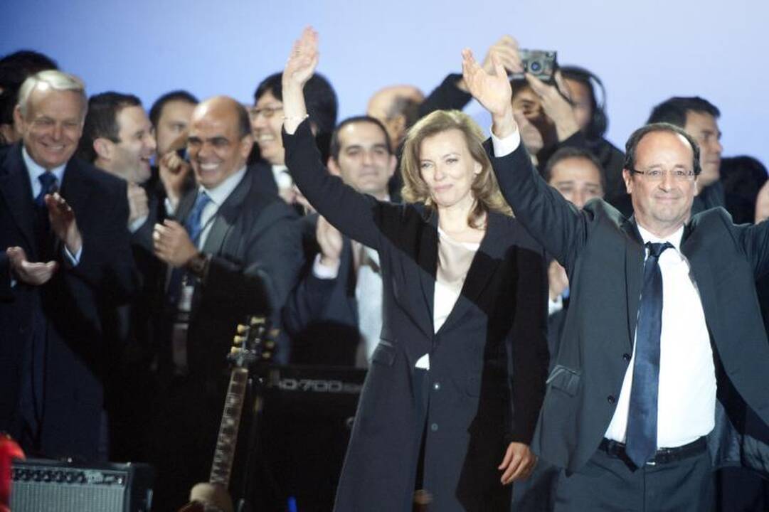 F.Hollande'as sveikina „kylantį judėjimą“ prieš griežtą taupymą