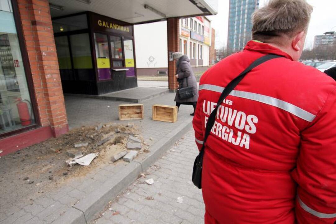 Klaipėdoje sprogus elektros kabeliams buvo sutrikęs elektros tiekimas