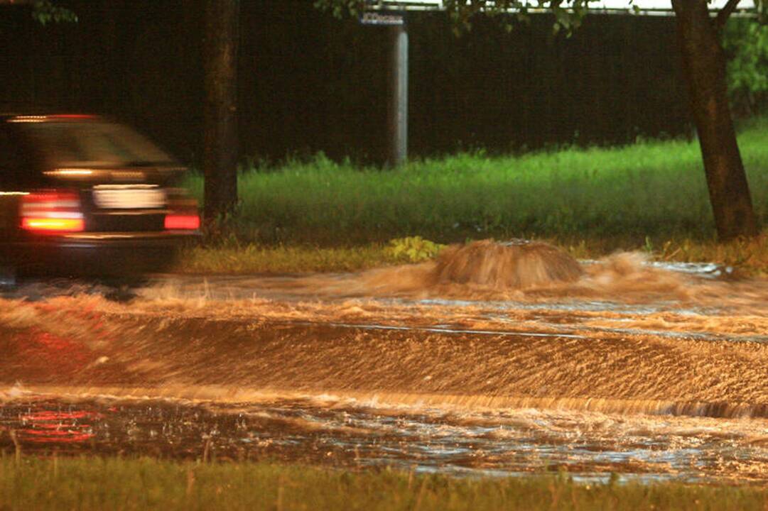Klaipėdos gatvėse - klanai vandens