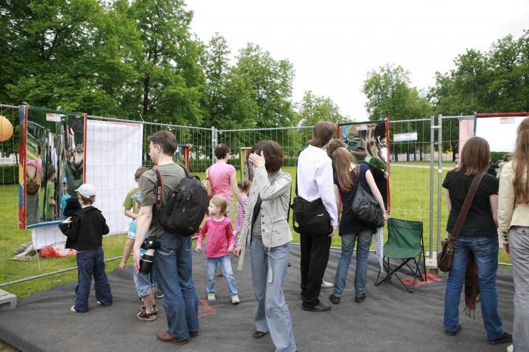 Brodo vaikai susirinko Lukiškių aikštėje