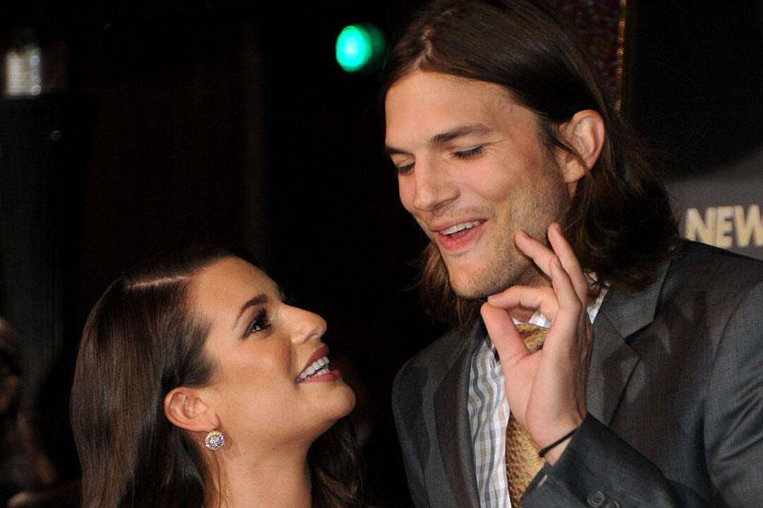 Ashtonas Kutcheris po skyrybų su Demi Moore keičia įvaizdį