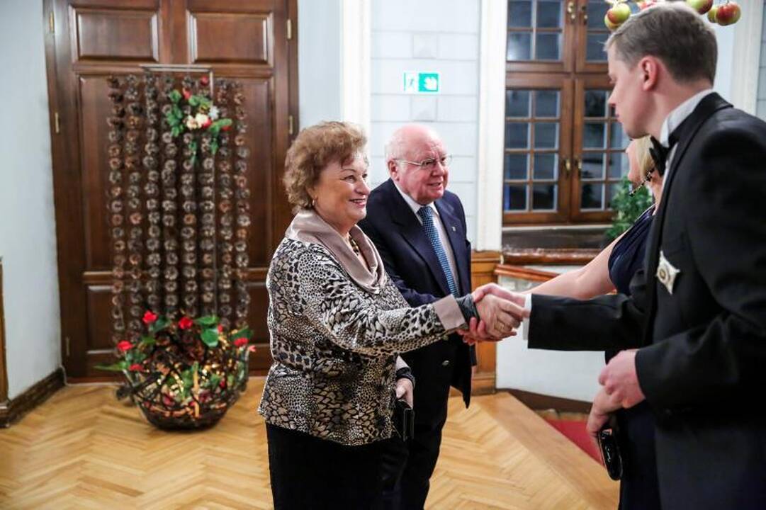 Sergantiems vaikams paaukota 100 tūkst. litų 