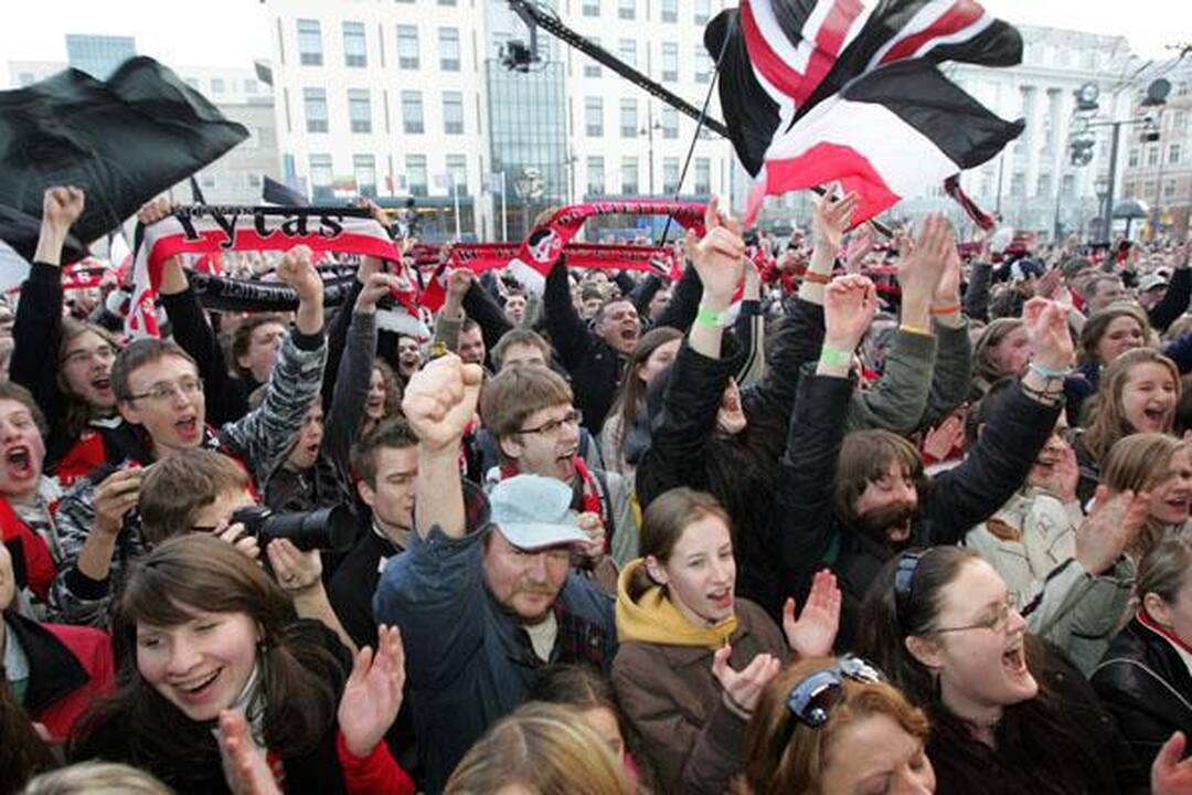„Lietuvos ryto“ pagerbimas – V. Kudirkos aikštėje (papildyta)