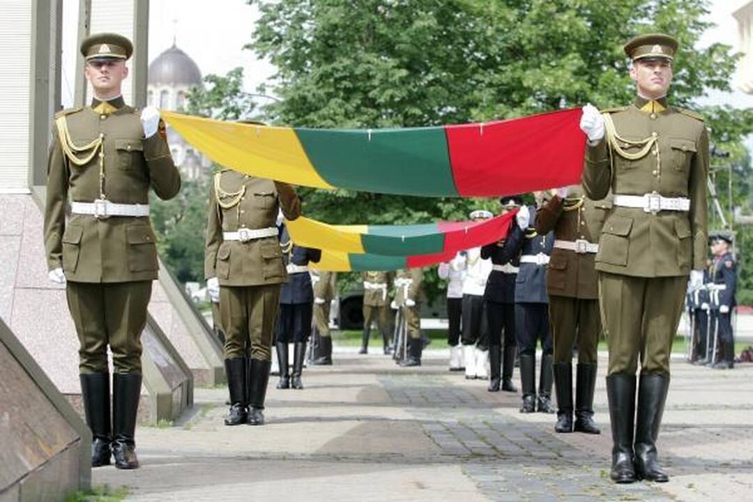 Lietuvos, kitų Baltijos šalių vadovai pagerbė sovietmečio represijų aukų atminimą