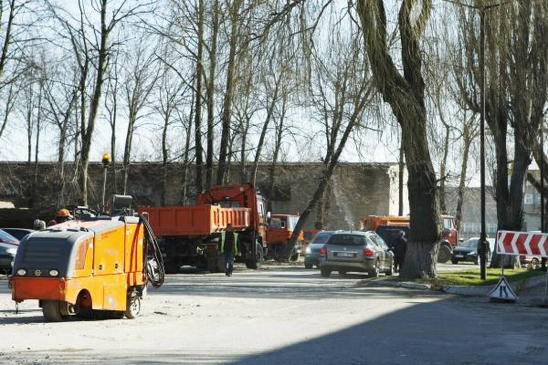 Traukinukas jau laukia Senosios perkėlos keleivių