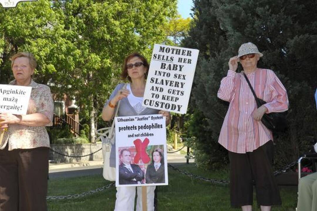 D.Kedžio dukters palaikymo akcijos įvyko Bergene ir Toronte