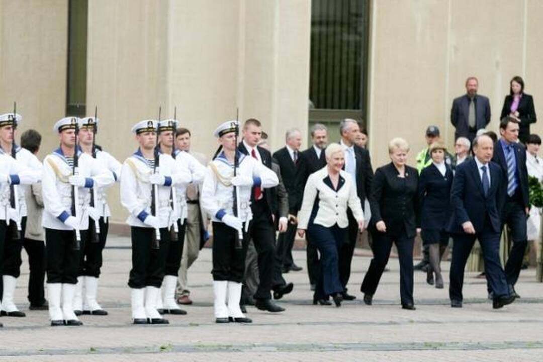 Lietuvos, kitų Baltijos šalių vadovai pagerbė sovietmečio represijų aukų atminimą