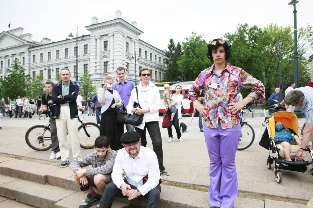 Brodo vaikai susirinko Lukiškių aikštėje