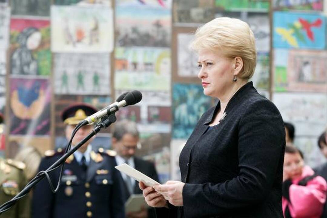 Lietuvos, kitų Baltijos šalių vadovai pagerbė sovietmečio represijų aukų atminimą