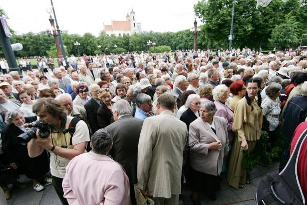 Lietuvos, kitų Baltijos šalių vadovai pagerbė sovietmečio represijų aukų atminimą