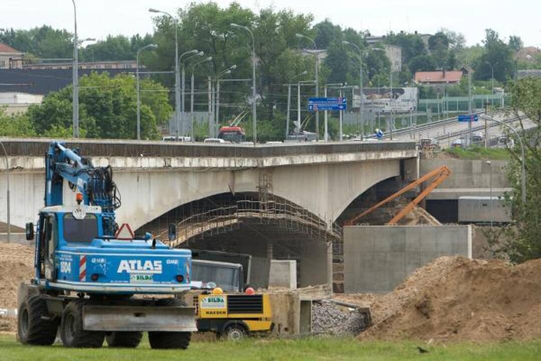 Draudžiamas transporto eismas Lazdynų tiltu (schema)