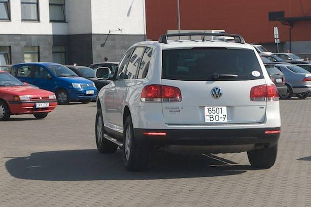 Už pasipriešinimą pareigūnui nubaustas Sel'as nebetiki teisybe